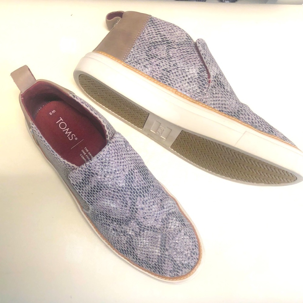 TOMS Paxton Slip-On Sneakers Size 8.